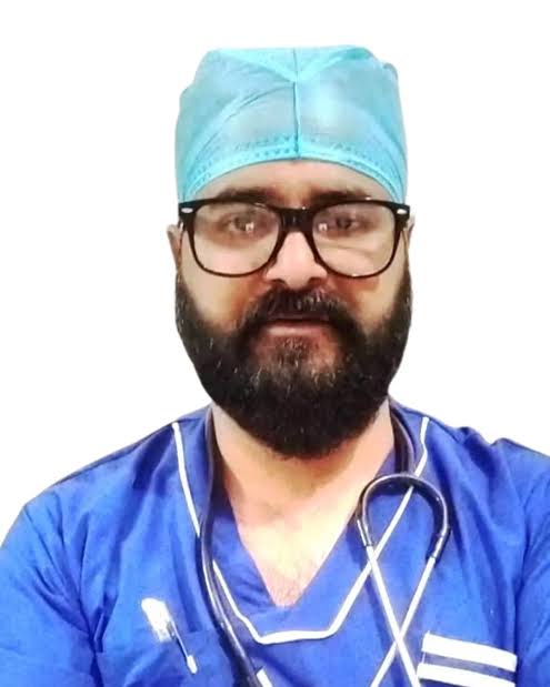 Dr. Manoj Kumar (MBBS, MD)